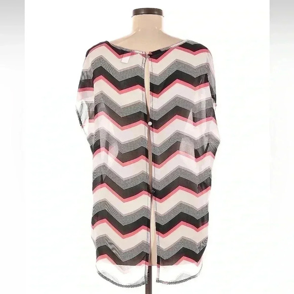Torrid Pink Black Chevron Print Open Back Sheer Blouse Size M Medium 00 - Picture 3 of 3